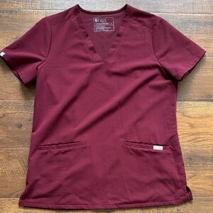 Figs technical collection Casma Women's Scrubs Maroon burgundy medical Top Small